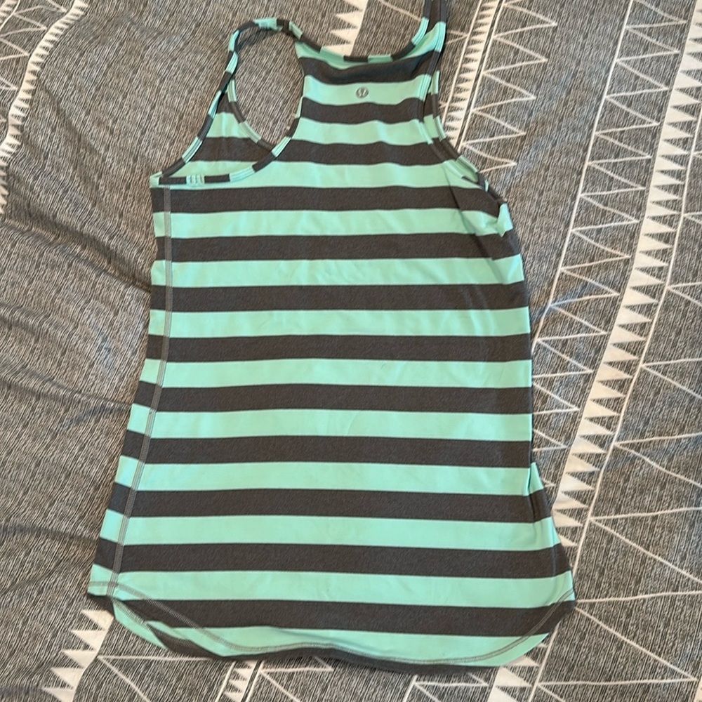 Pretty green and grey lululemon tank top size 8